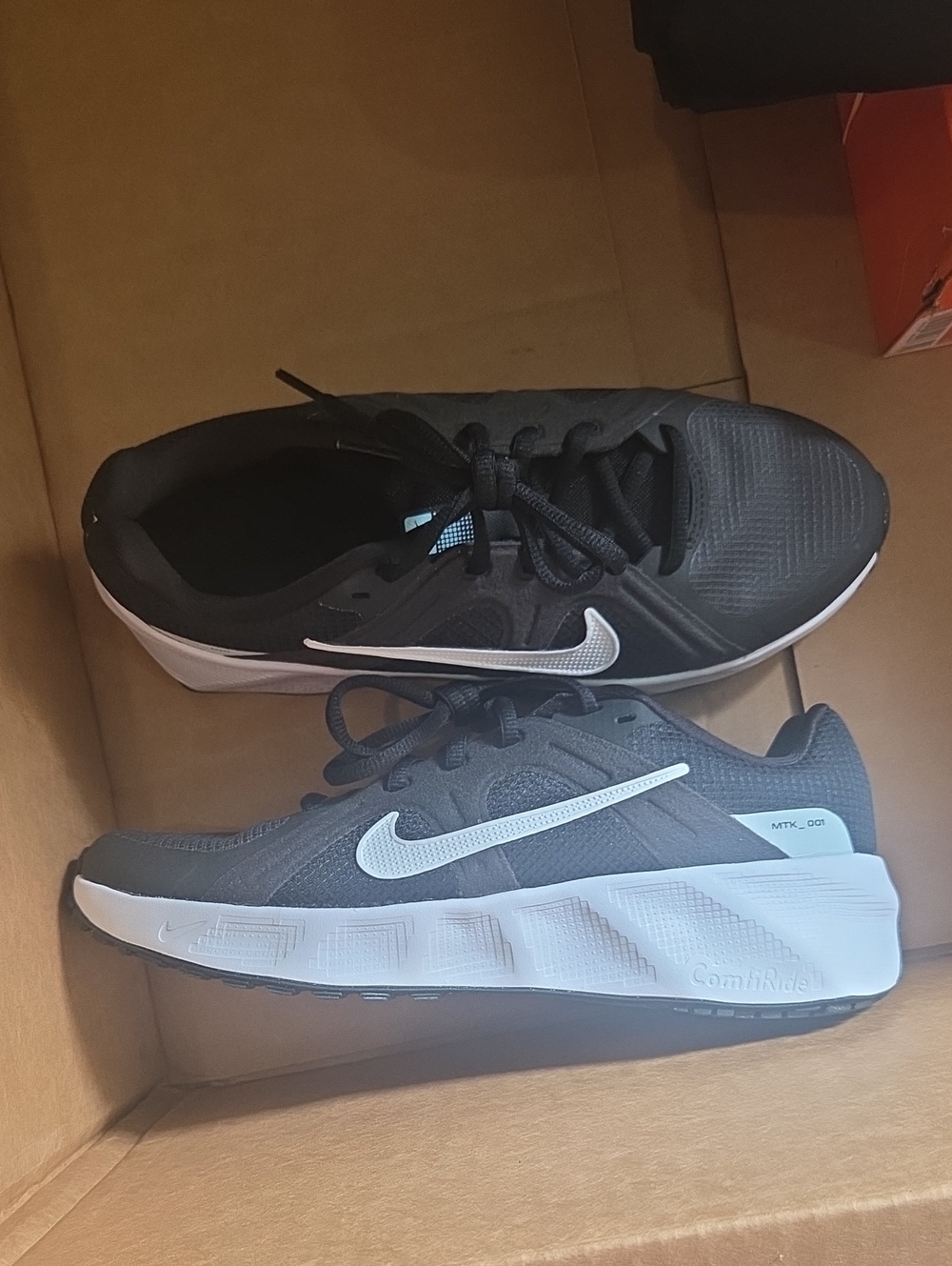Nike Kids Black and White Athletic Sneakers - Picture 1 of 1